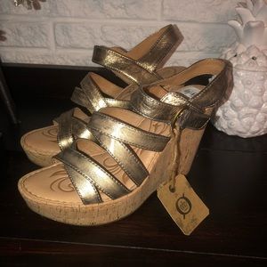 Gold never worn heels